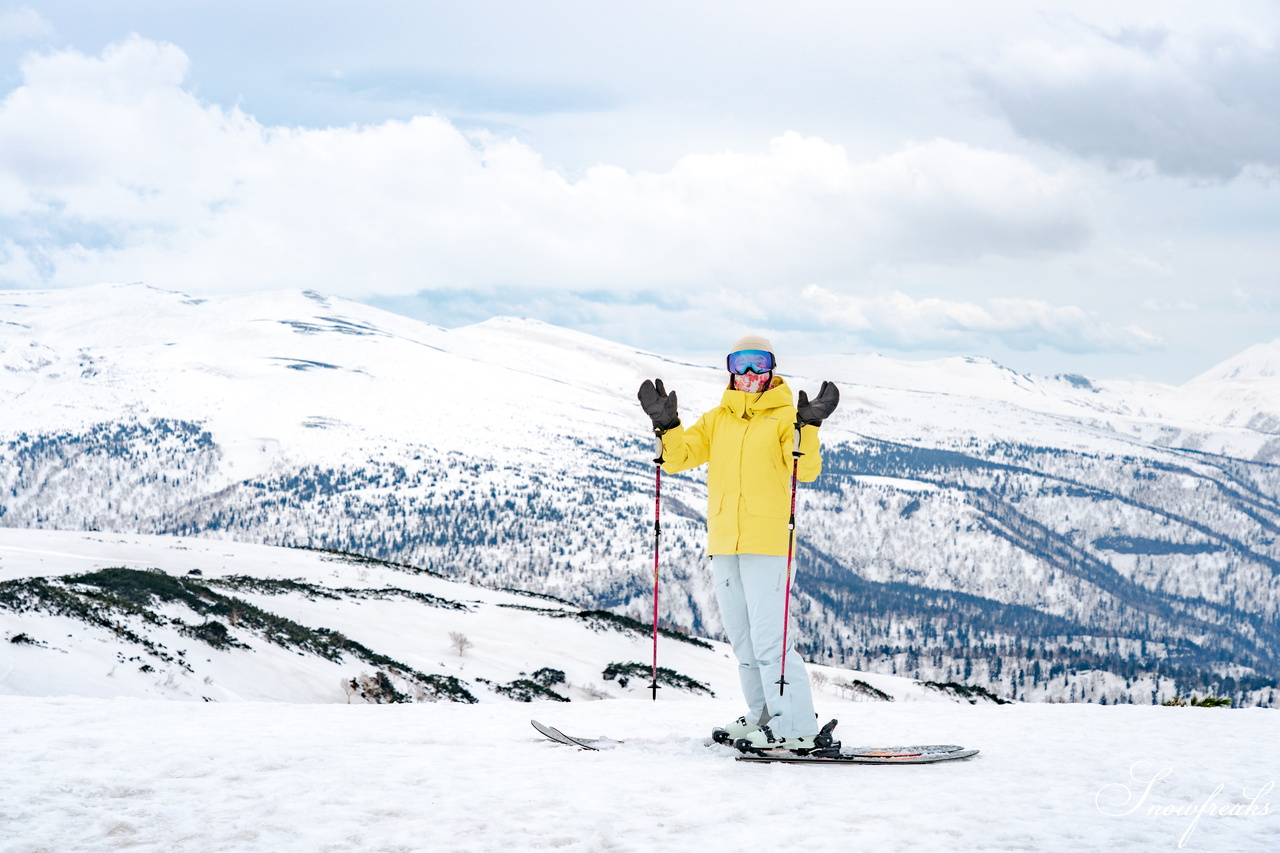 大雪山旭岳ロープウェイ｜ 2025～2026 Season Final...。北海道でイチバン高い山『旭岳』斜面にシュプールを描いて、滑り納め。今シーズンもありがとうございました。